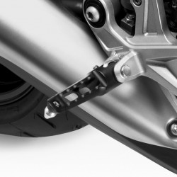 R-0143/R-0681 : Reposapiés DPM Race Honda Hornet