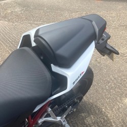 11573 : Cubrecarenado Pyramid Honda Hornet