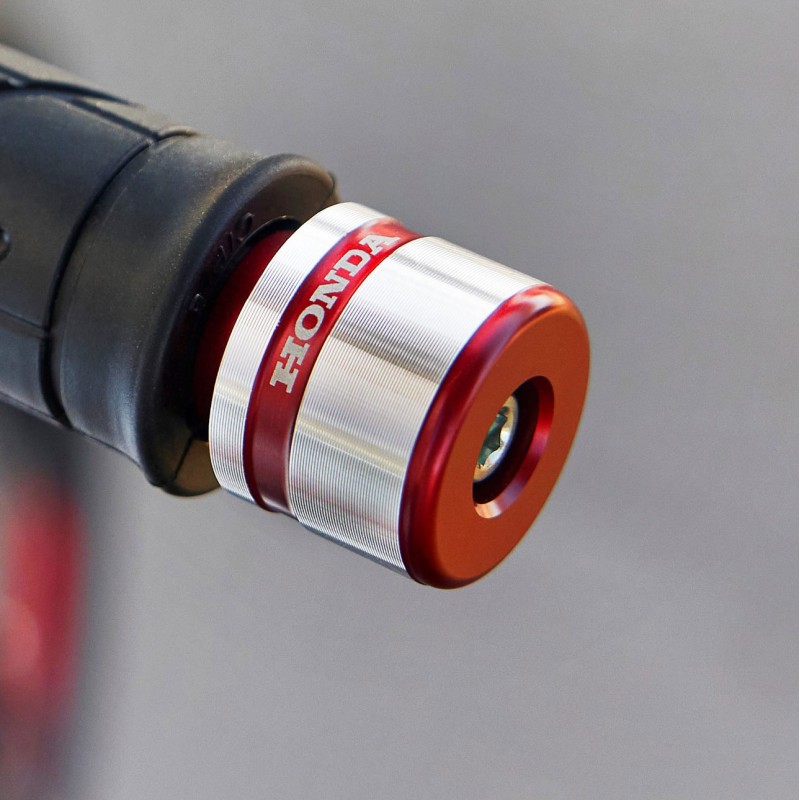 08F72-MLB-D00 : Honda Sport Bar Ends Honda Hornet CB750 08F72-MLB-D00 : Honda Sport Bar Ends Honda Hornet CB750