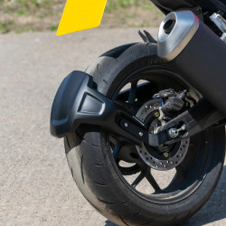 085195 : Parafango decentralizzato Pyramid CB1000 Honda Hornet CB750