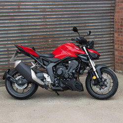 21735M : Protection de câble d'embrayage Pyramid Honda Hornet CB750