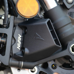 31194M : Pyramid Brake Scoops CB1000 Honda Hornet