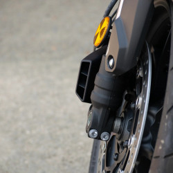 31194M : Pyramid Brake Scoops CB1000 Honda Hornet
