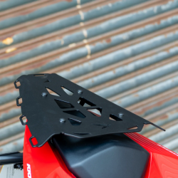 Porte-paquet Pyramid CB1000
