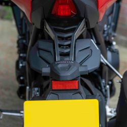 31940M : Pyramid Rear Fender CB1000 Honda Hornet