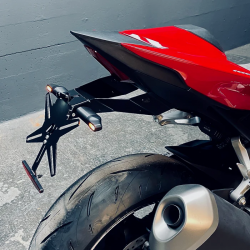  : Supporto targa Motoism Honda Hornet