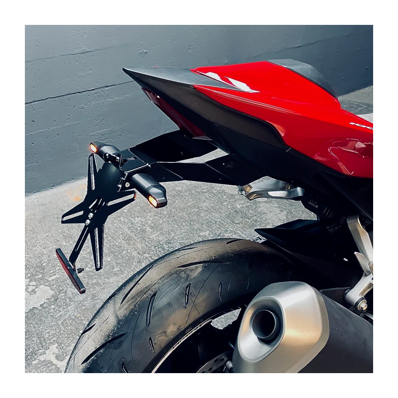 MO2310004 : Support de plaque Motoism Honda Hornet MO2310004 : Support de plaque Motoism Honda Hornet