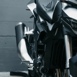 MO2612003 : Motoism CB1000 Fins Honda Hornet