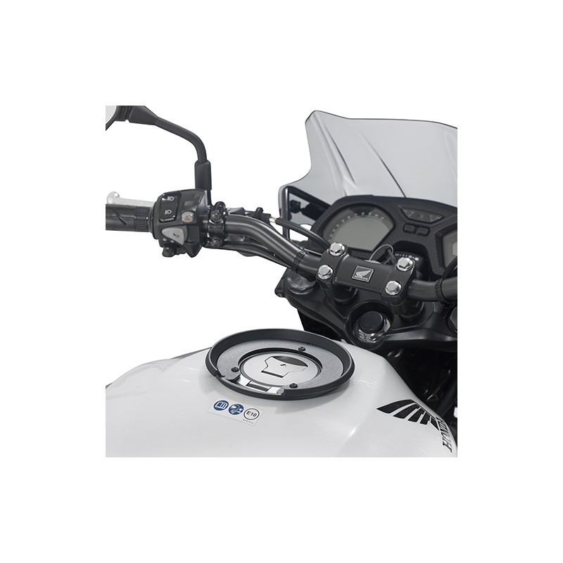 BF30 : Bride de fixation pour réservoir Givi Honda Hornet