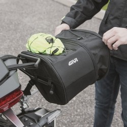 EASY11 : Sacoches latérales extensibles Givi EASY11 Honda Hornet