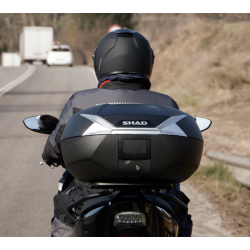 D0B47206 : Top-case SHAD SH47 Honda Hornet